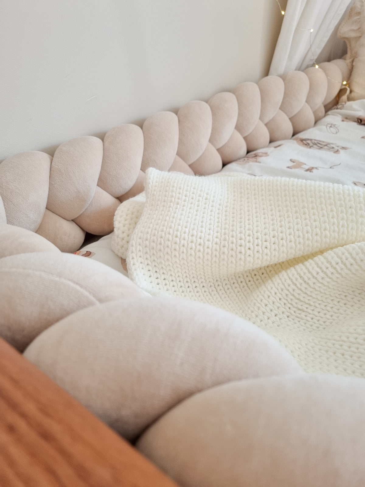 Reunapehmuste Letti, Velvet Beige