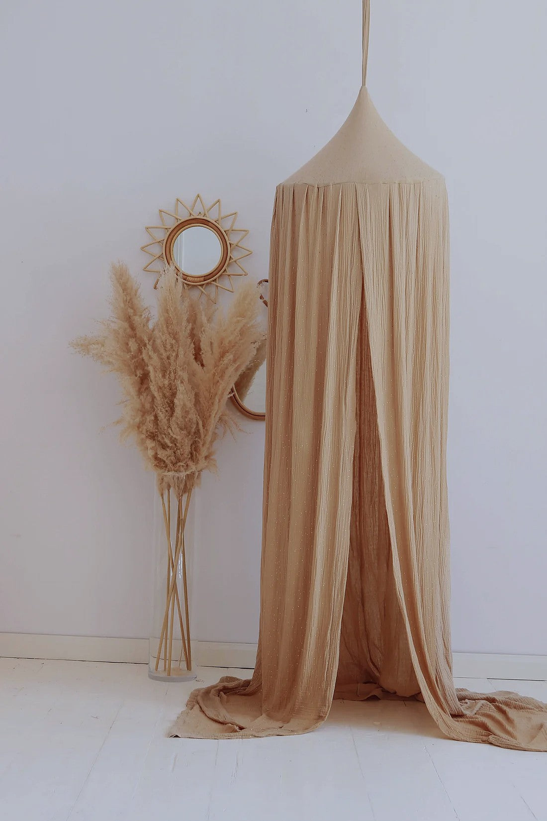 Matuu Sängkapell, Sunny Sand Muslin