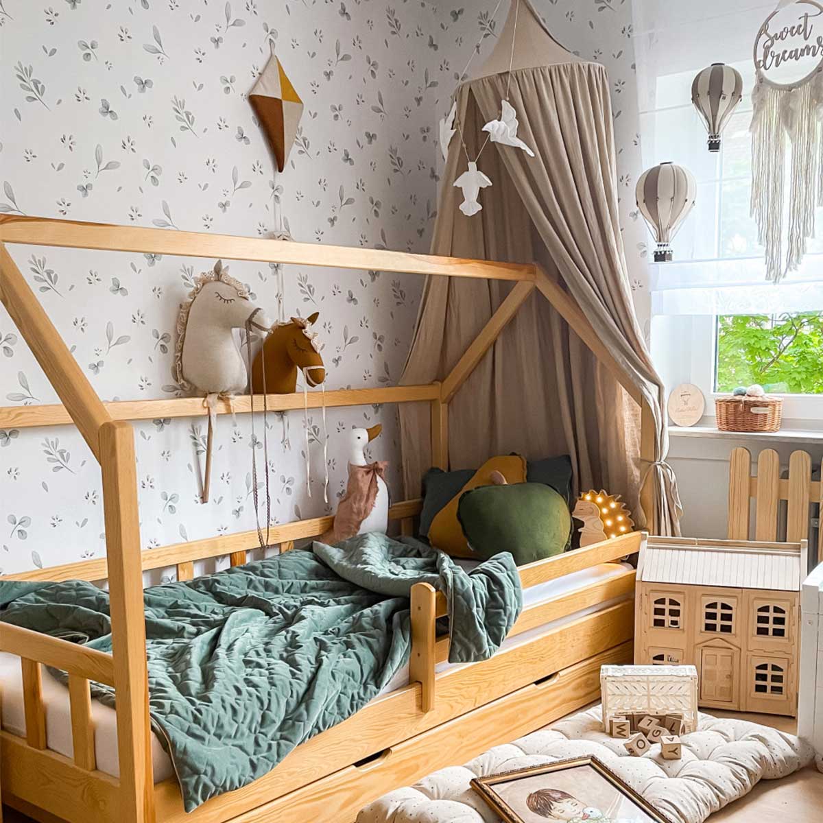 Blad Minimini, Tapeter