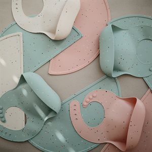 Mushie Ruokalappu, Powder Pink Confetti