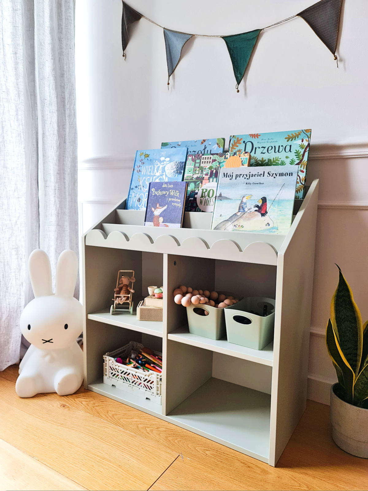Book Nook, Montessori Kirjahylly, Sage