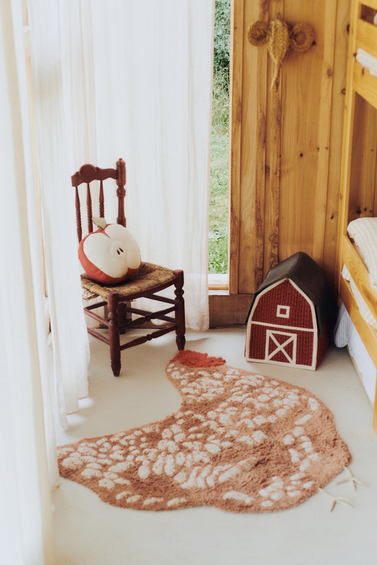 Growing up on a Farm, Pestävä Matto, Chicken