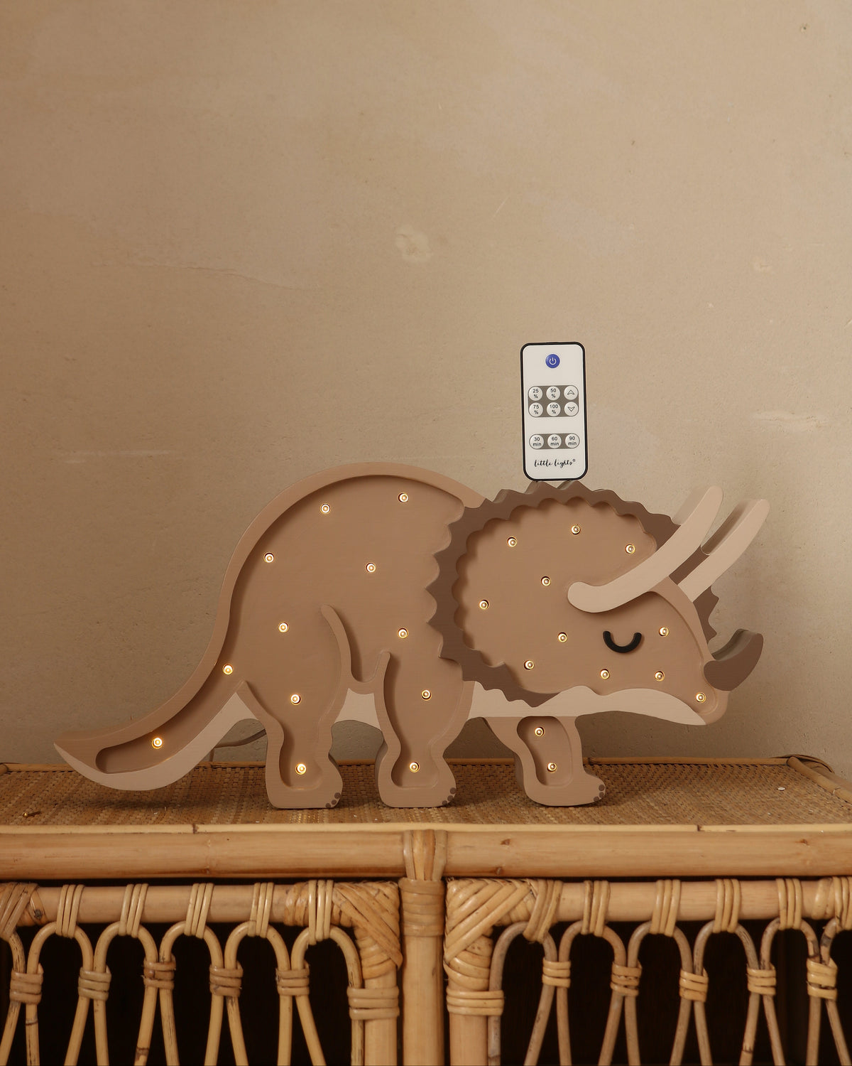 Little Lights, Yövalo, Dino Triceratops, Sand