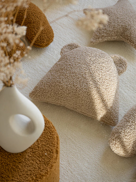Wigiwama, Sisustustyyny Bear (Biscuit, Cream, Maple)
