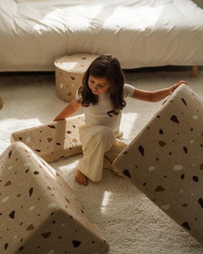 Wigiwama, Moon Chair Terrazzo, 3 färger