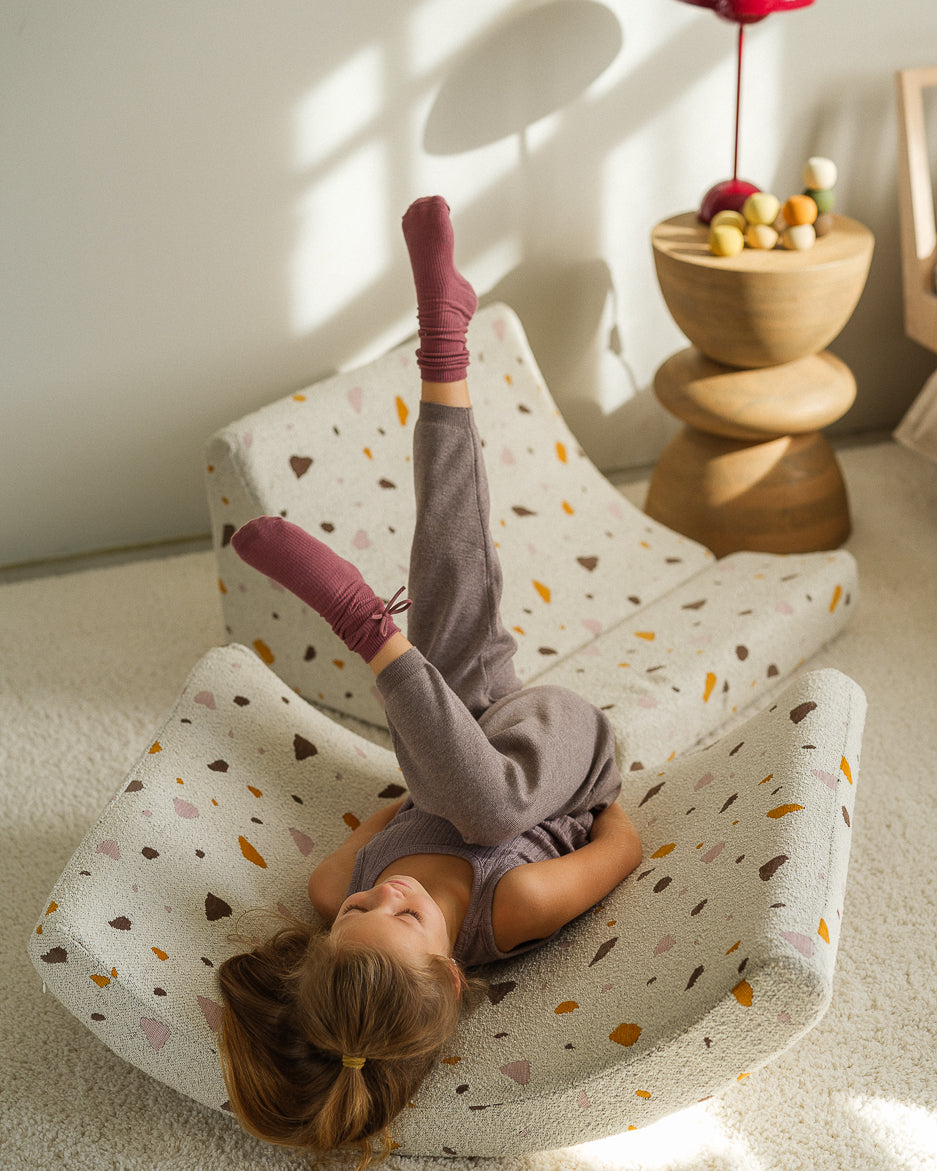 Wigiwama, Moon Chair Terrazzo, 3 färger