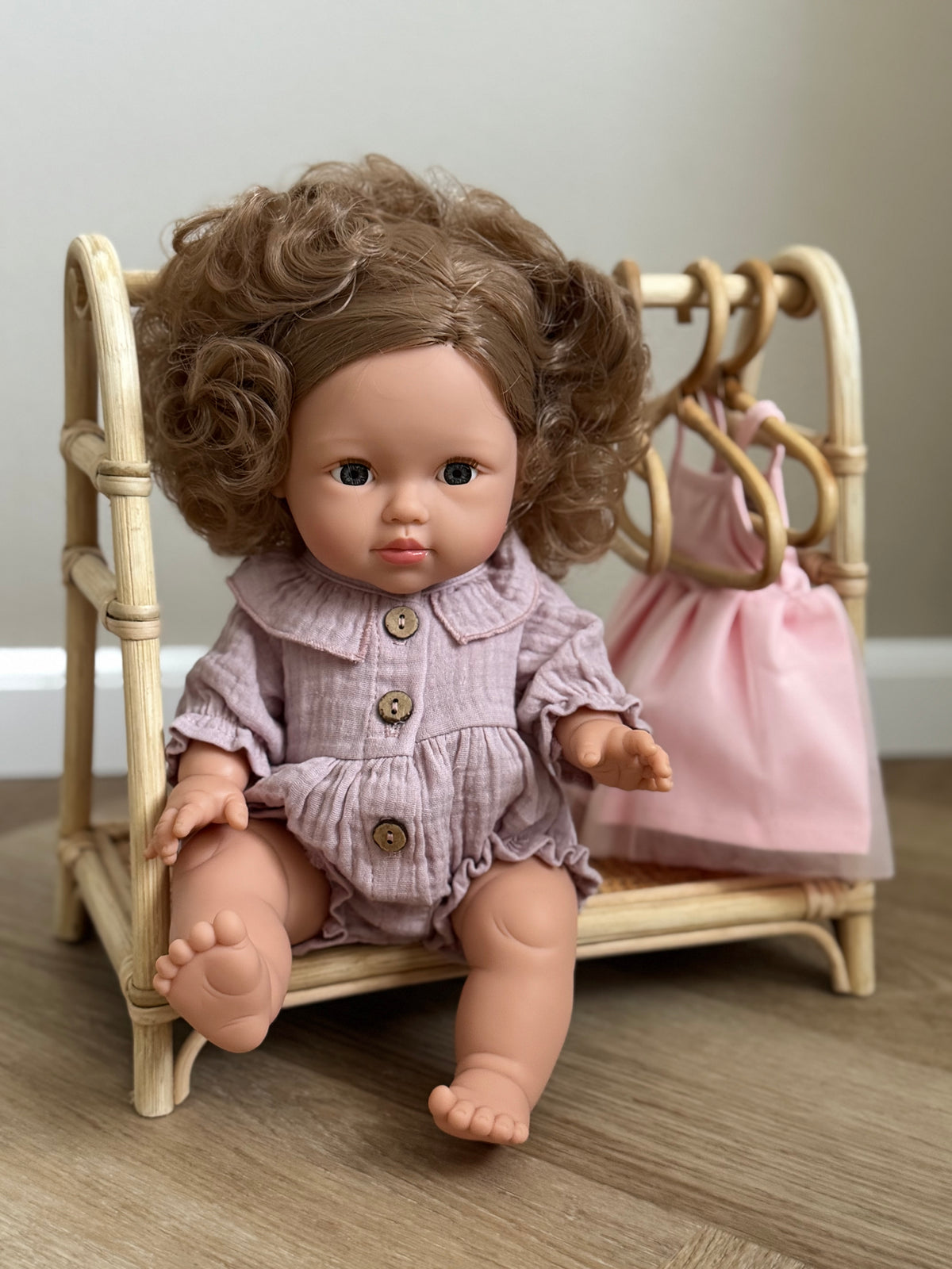 Minikane Doll, Lola