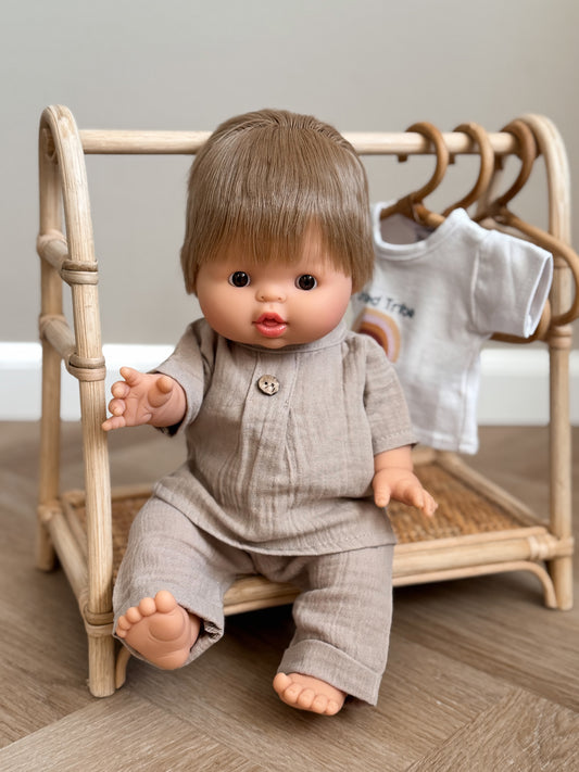 Minikane, Nukke Achille