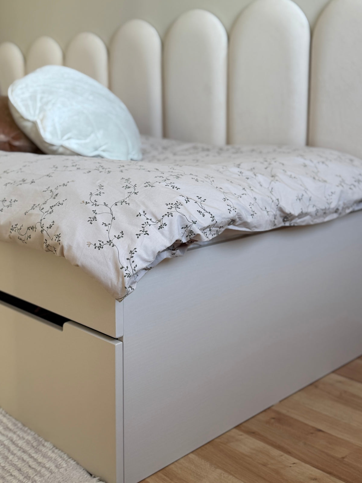 Wood Luck Design, Bed 90x200 cm, Sand Beige