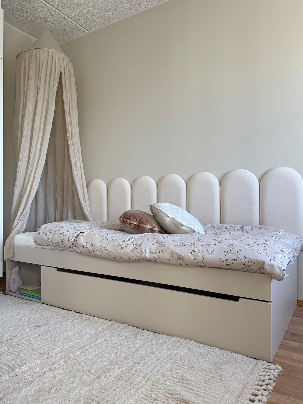 Wood Luck Design, Bed 90x200 cm, Sand Beige