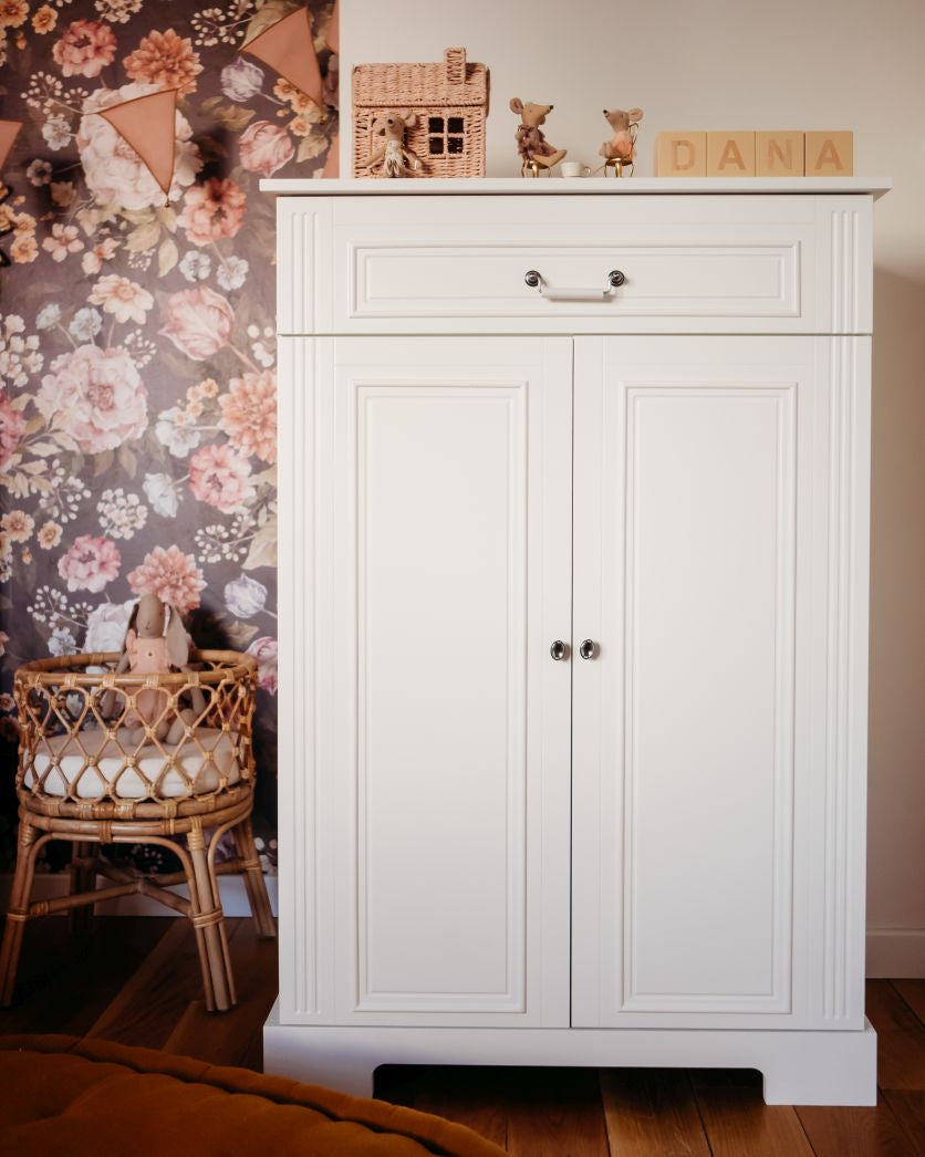 Bellamy, Ines, Korkea Lipasto, White