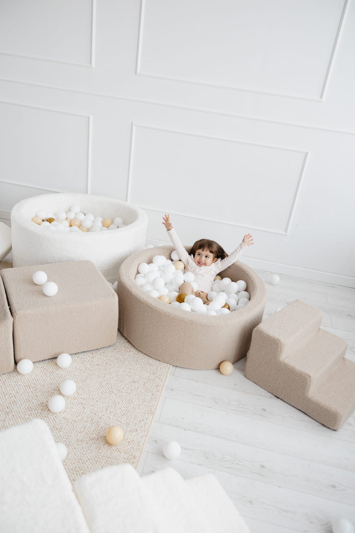 Play module + Sea of ​​balls, Beige