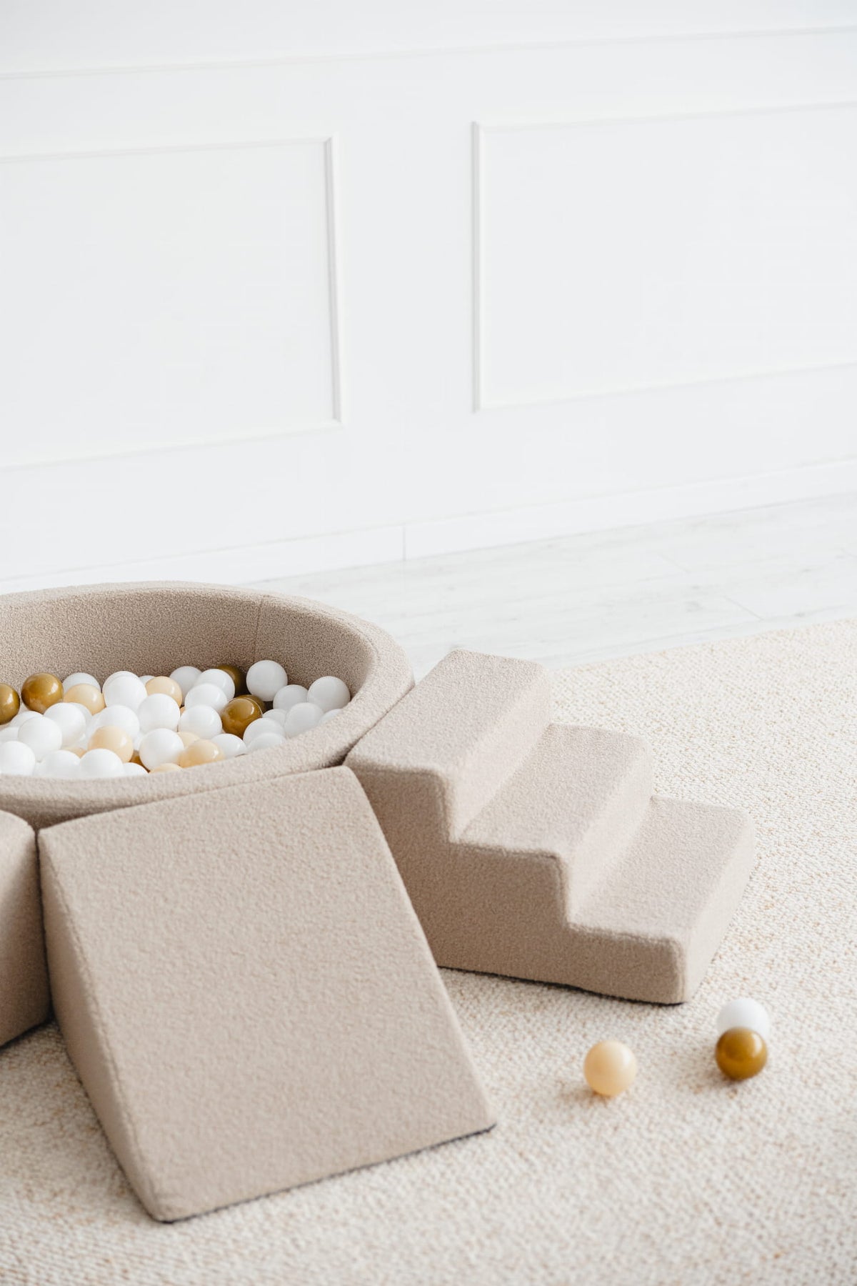 Play module + Sea of ​​balls, Beige