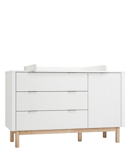 Pinio, Miloo Senkki, White