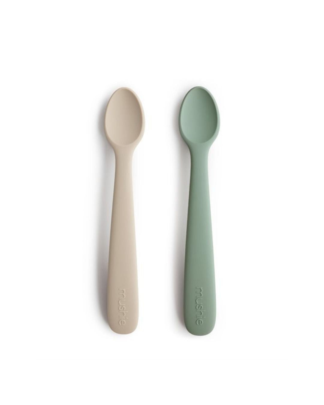 Mushie, Silikoni Lusikkasetti 2kpl,  Cambridge Blue/Shifting Sand