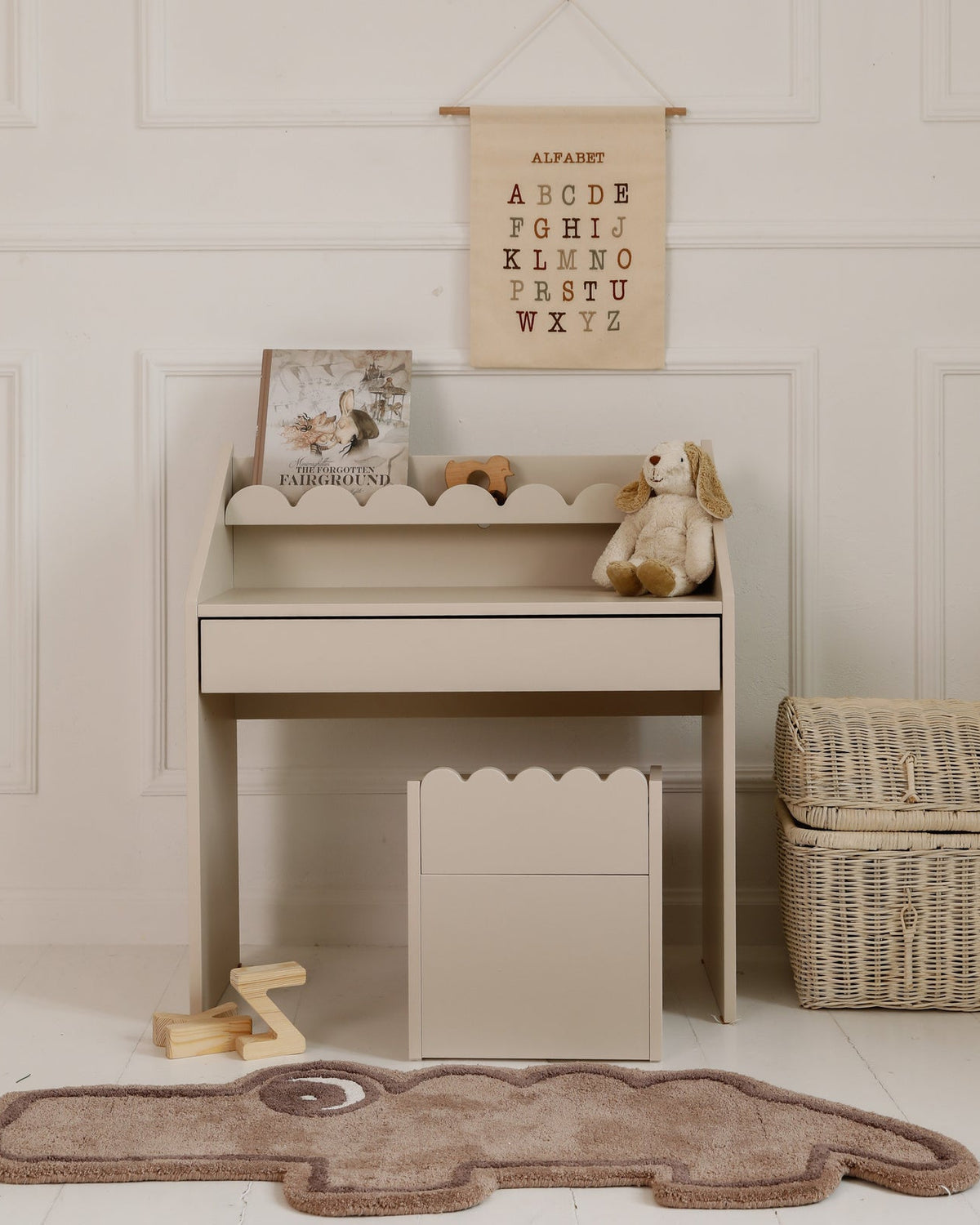 Book Nook, Montessori Table and Chairs, Latte