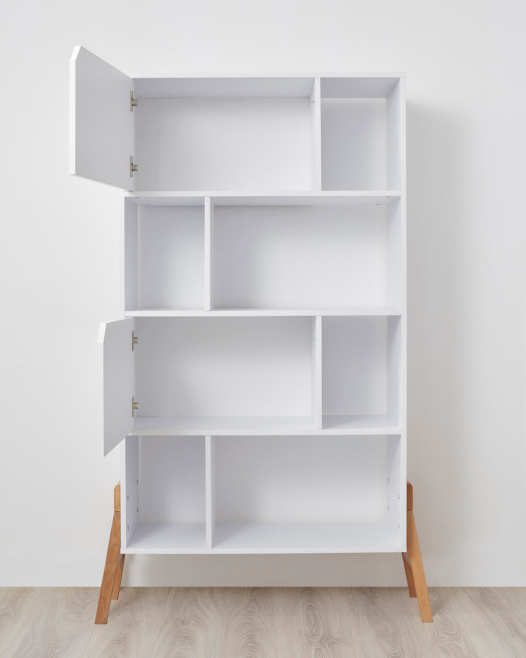 Bellamy, Lotta Kirjahylly, White