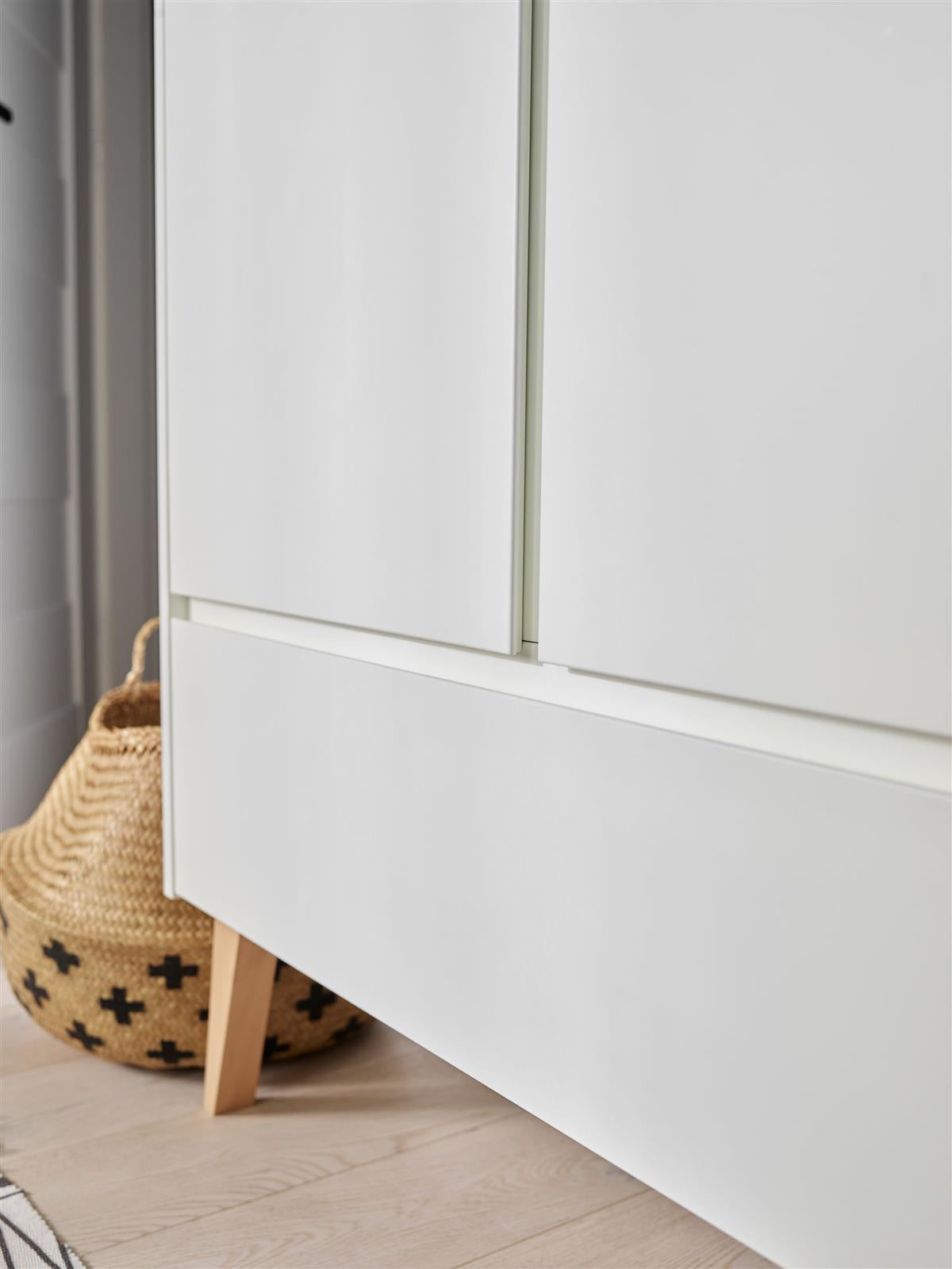 Pinio, Swing Vaatekaappi 2 ovea, White