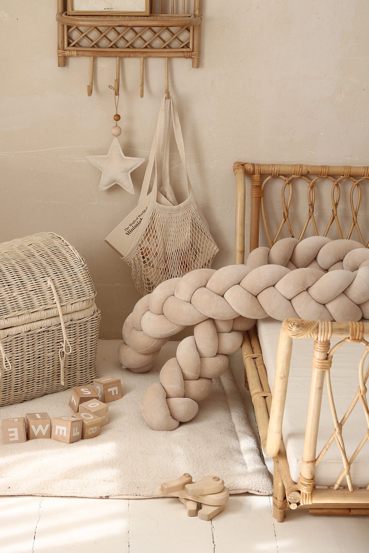 Reunapehmuste Letti, Velvet Beige