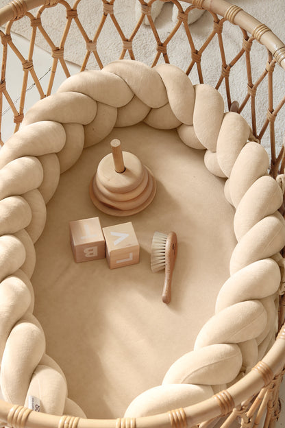 Sleeping Nest, Cream