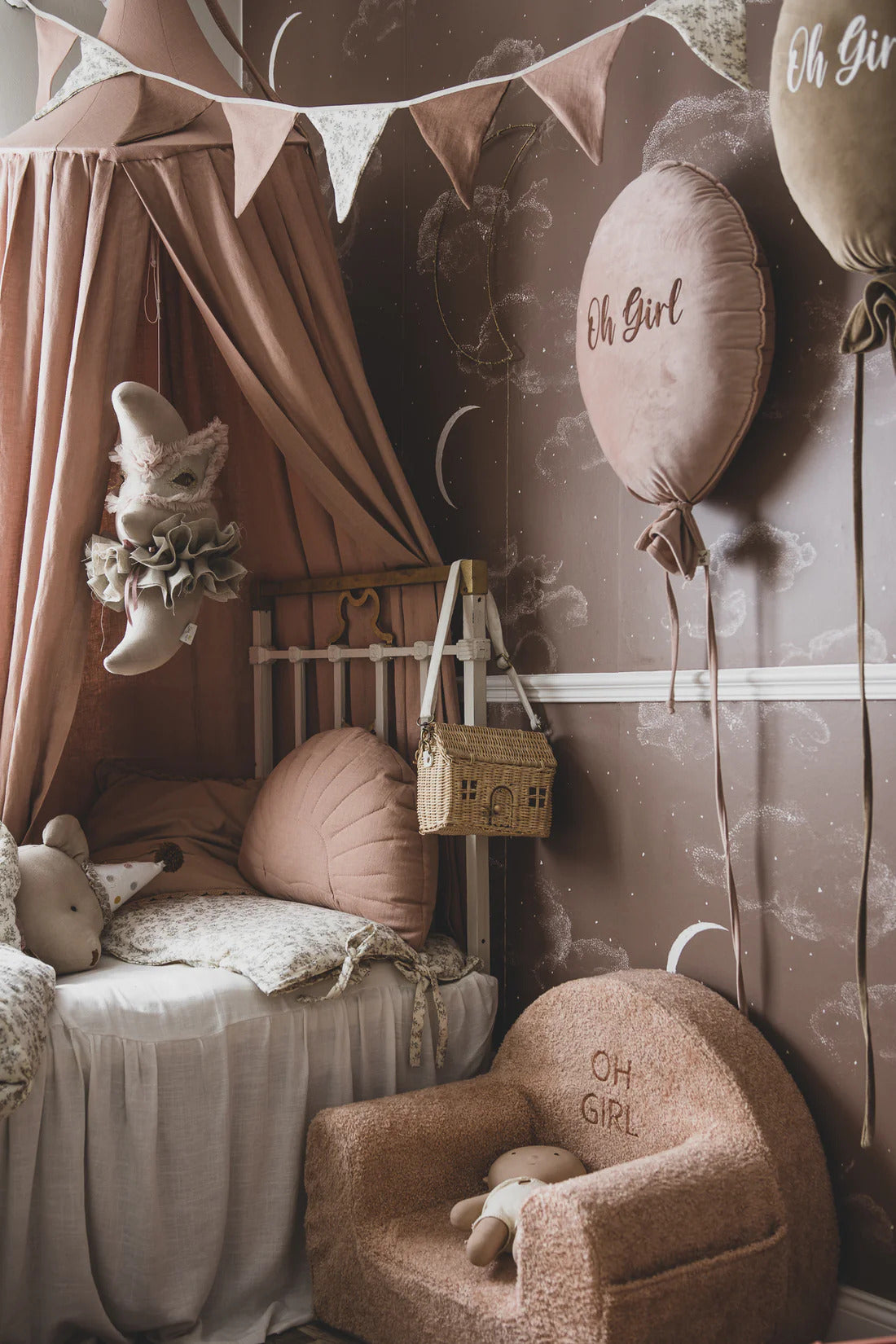 Matuu Bed Canopy, Retro Pink