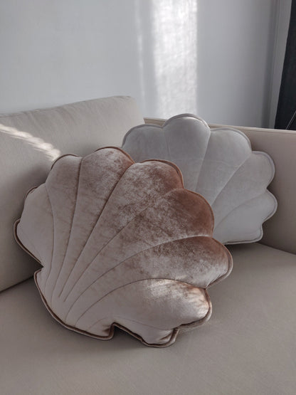 Moi Mili Sisustustyyny Small, Velvet Shell "Beige Pearl"