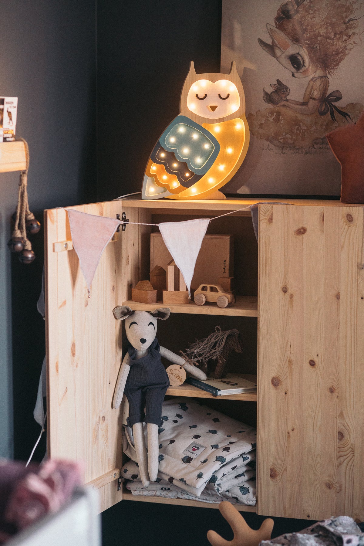 Little Lights Yövalo, Owl Mustard