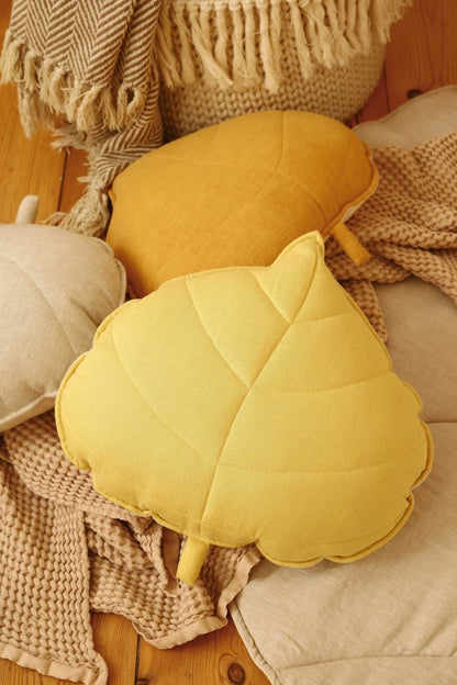 Moi Mili Decorative pillow, Linen Leaf "Honey"