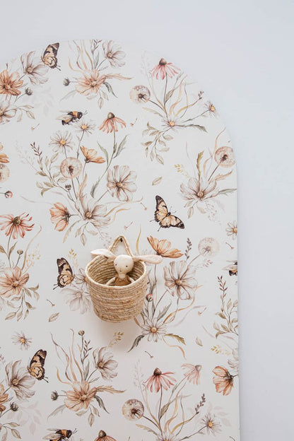 Matuu Gold Meadow White, Tapetti Medium