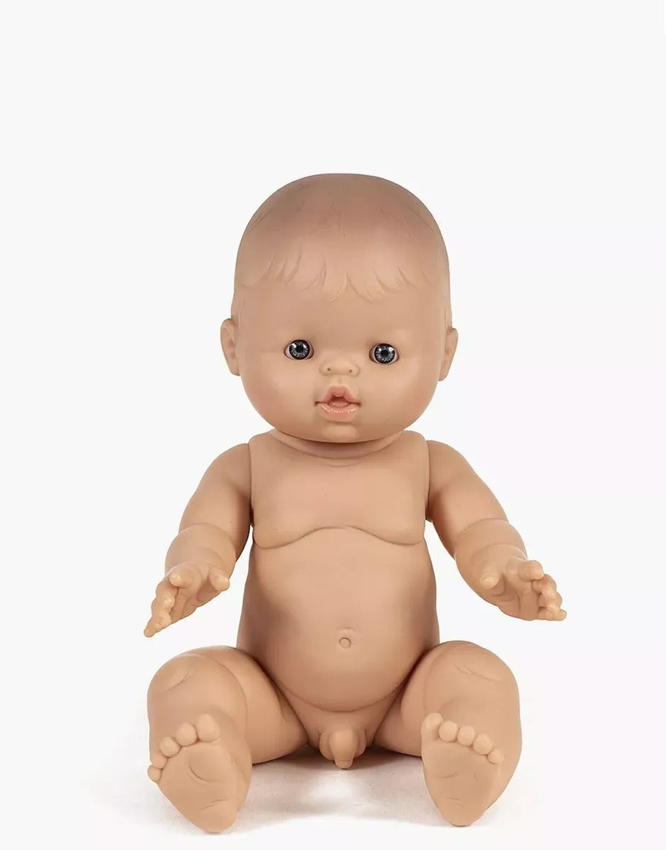Minikane Gordis Nukke, Poika Euroopasta Lino