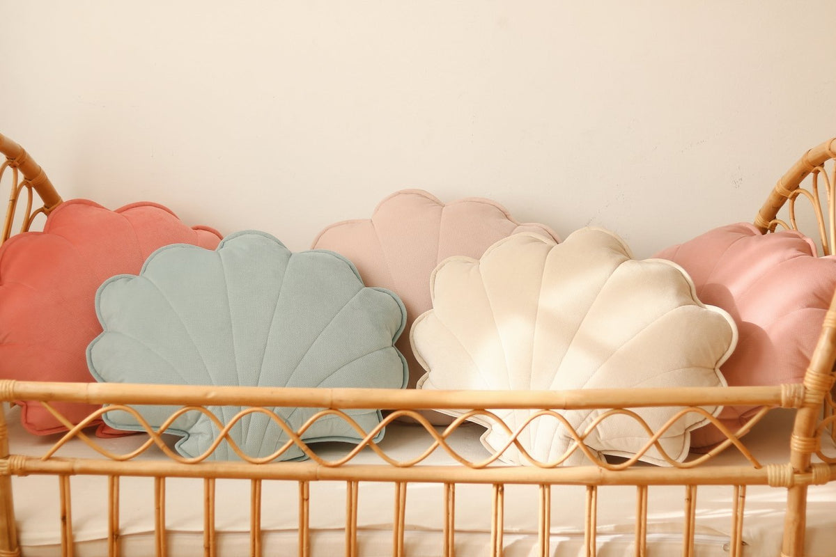 Moi Mili Sisustustyyny Large, Velvet Shell "Powder Mint"