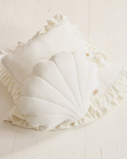 Moi Mili Sisustustyyny Medium, Soft Velvet Shell "White"
