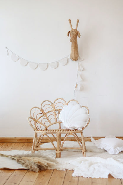 Moi Mili, Sisustustyyny Small, Velvet Shell "White Pearl"