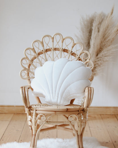 Moi Mili, Sisustustyyny Small, Velvet Shell "White Pearl"